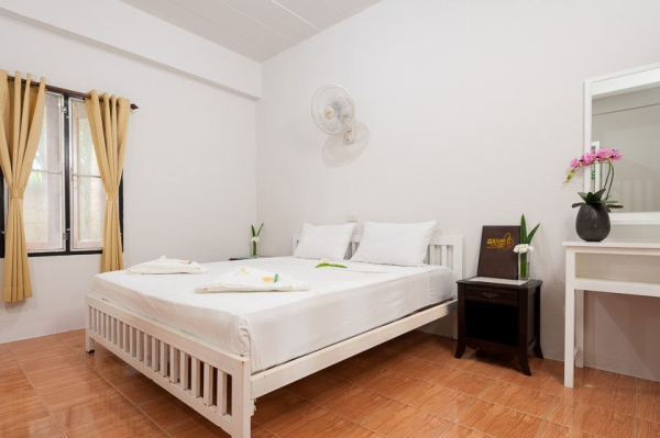 Garden Standard (Fan)